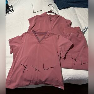 Figs mauve set plus Oran slim top